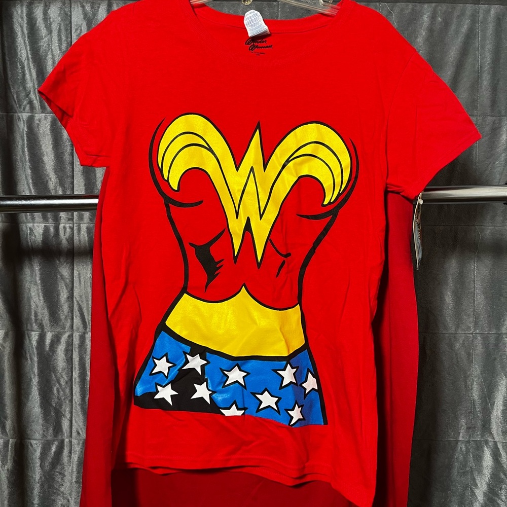 Red Graphic Wonder Woman’s short sleeve tee